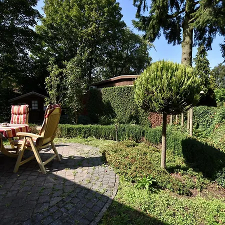 In With Fenced Garden, Cleaning Included
